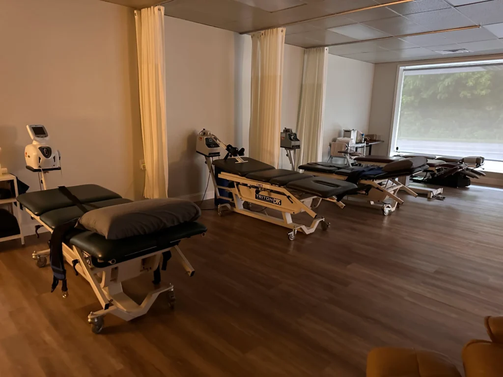Decompression therapy treatment room