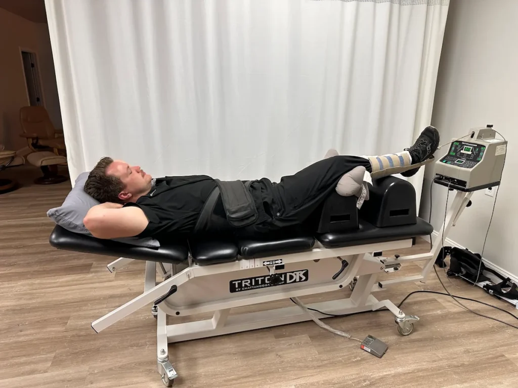 Knee Decompression therapy at Ford Chiropractic