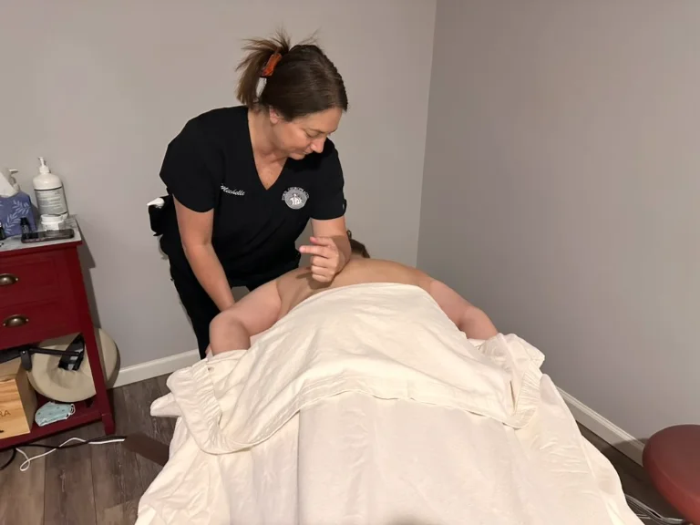 Massage therapy at Ford Chiropractic